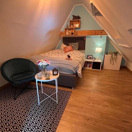 Chambre 2Eme Etage Avec Bureau, Wc Et Lavabo Prive, Au Calme En Impasse, Bourg 300M Et Bras De Mer 1Km! Appartement Crach Buitenkant foto
